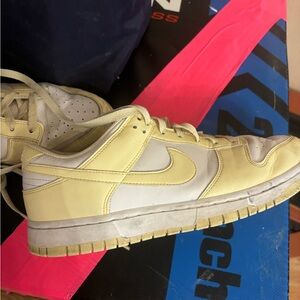 Nike Men's Dunk yellow and White sneaker